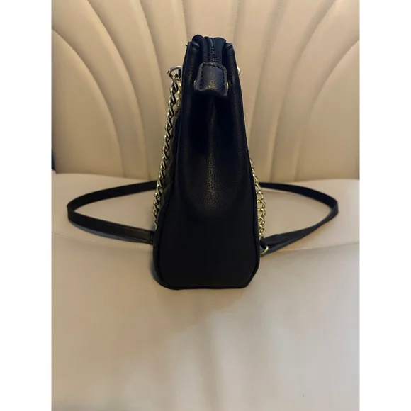 Anne Klein Black Chevron Shoulder Bag Gold Chain Lion Emblem - Picture 5 of 14